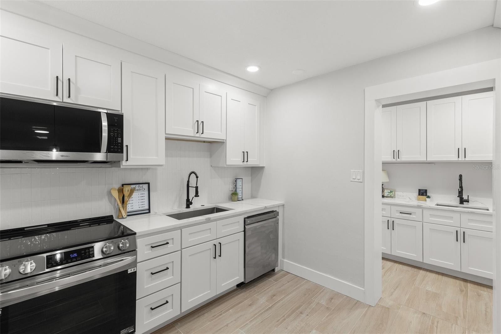 Image 16 of 37 For 109 13th Street