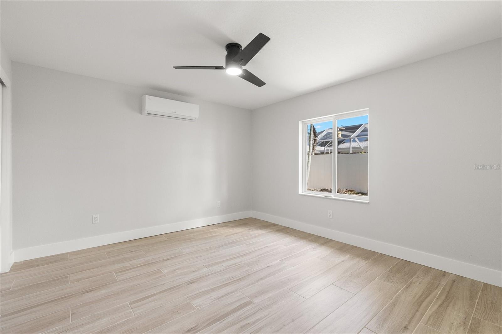 Image 23 of 37 For 109 13th Street