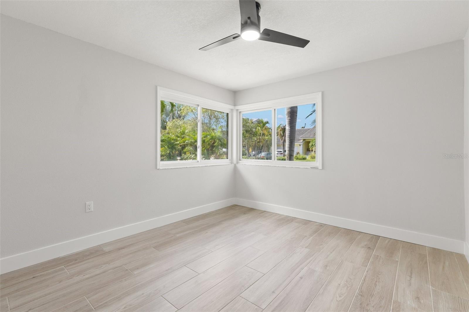 Image 26 of 37 For 109 13th Street