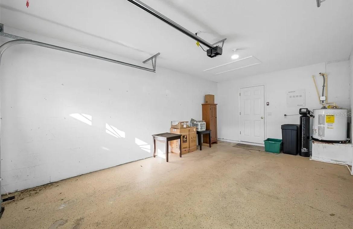 Image 32 of 40 For 510 Spring Lake Circle