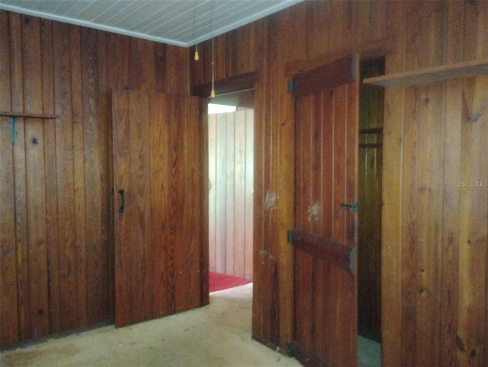 Image 12 of 41 For 909 Faulkner Street