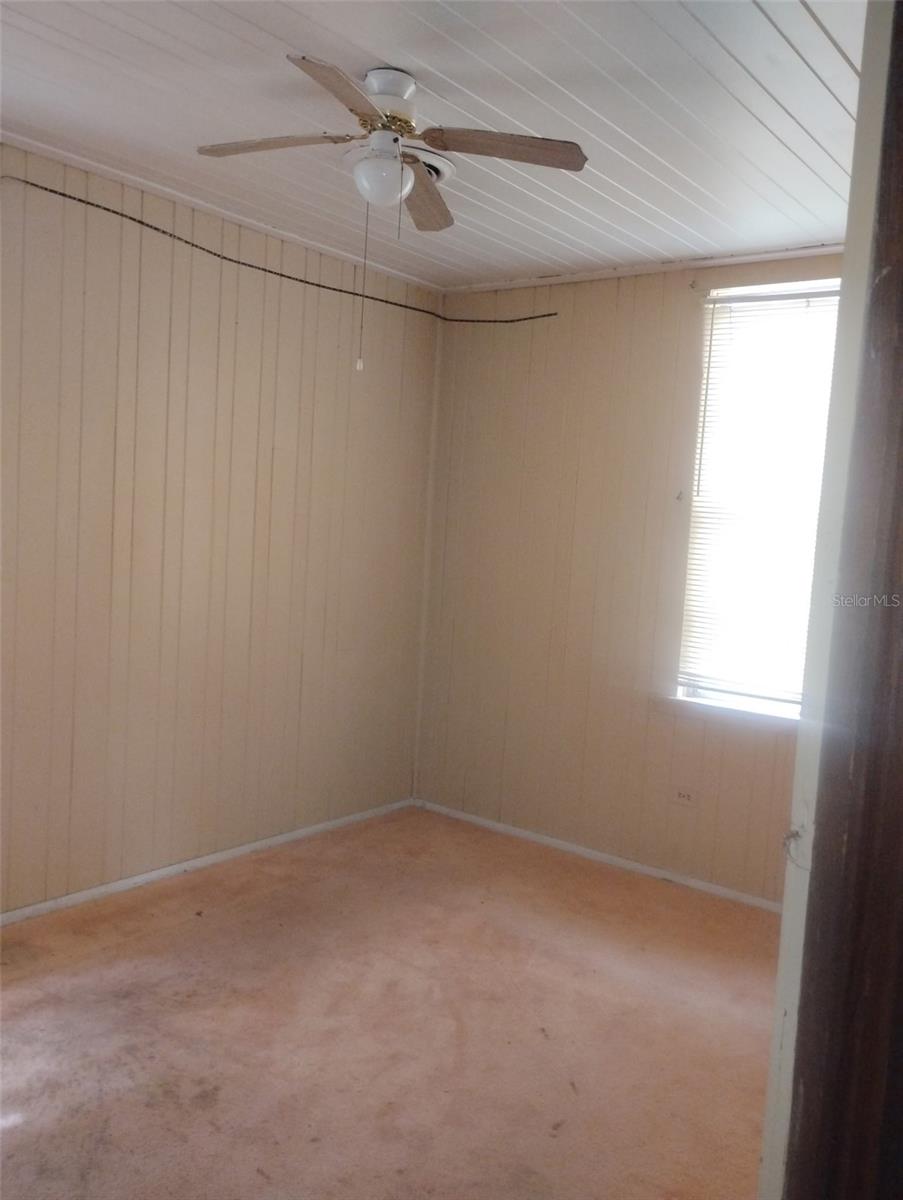Image 17 of 41 For 909 Faulkner Street