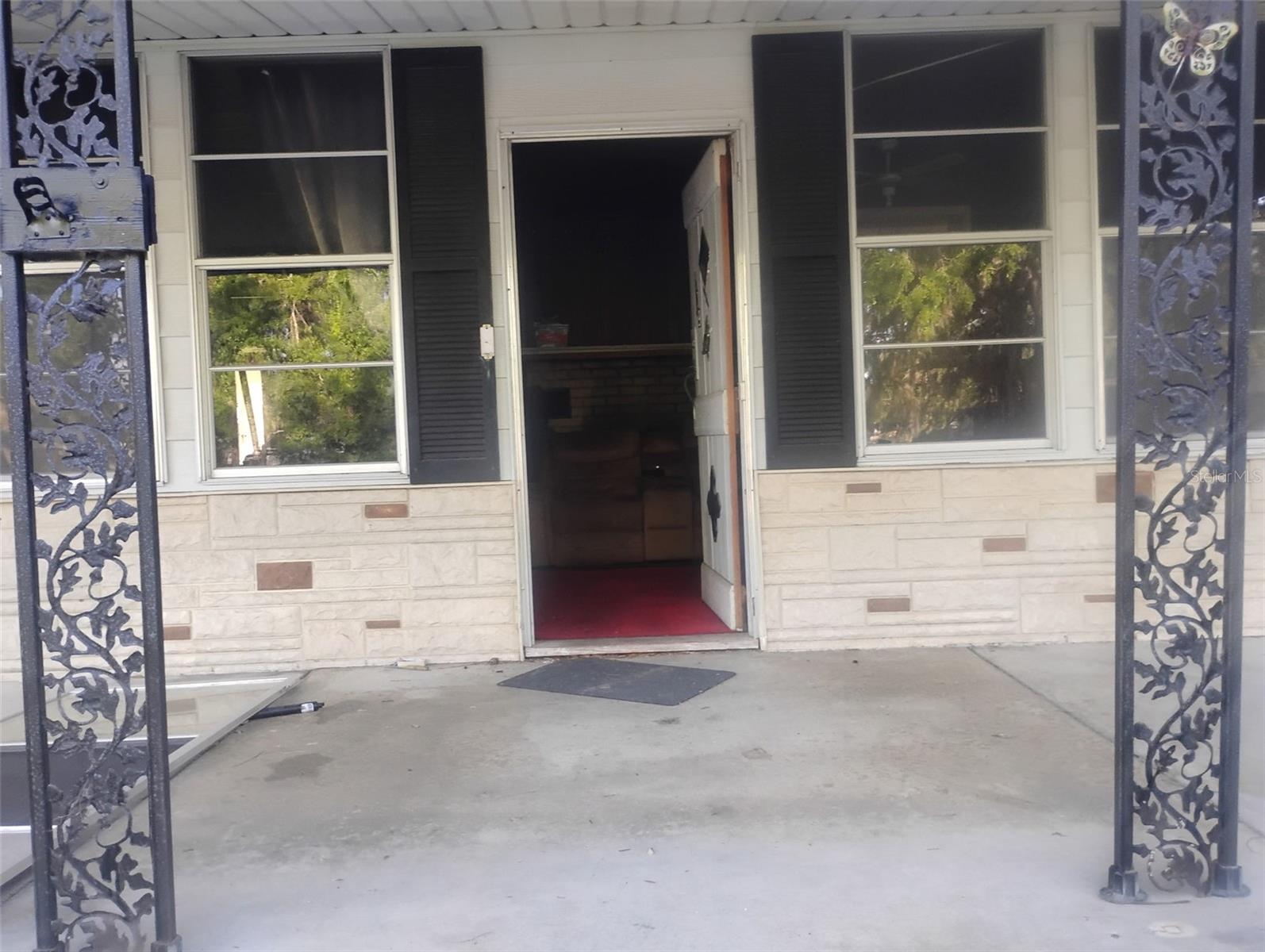 Image 2 of 41 For 909 Faulkner Street