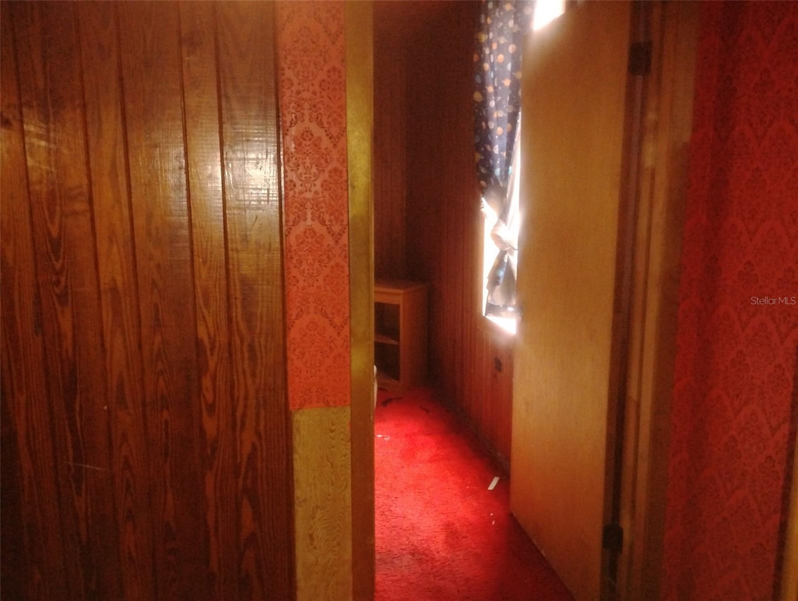 Image 8 of 41 For 909 Faulkner Street