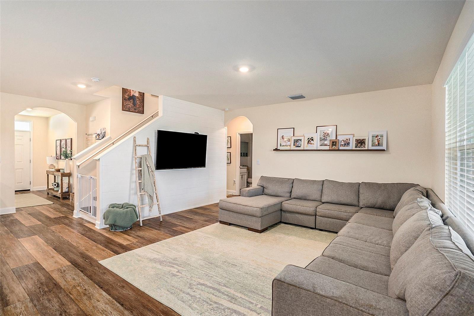 Image 14 of 56 For 33773 Jasper Stone Drive