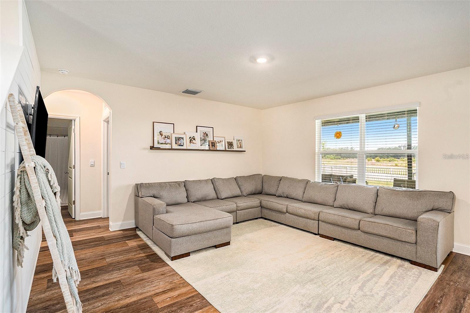 Image 16 of 56 For 33773 Jasper Stone Drive