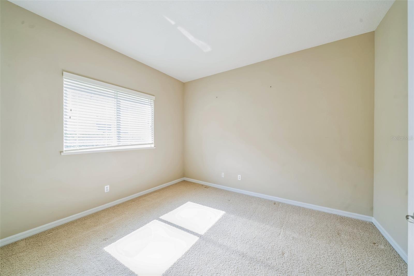 Image 21 of 66 For 2925 Dayton Drive