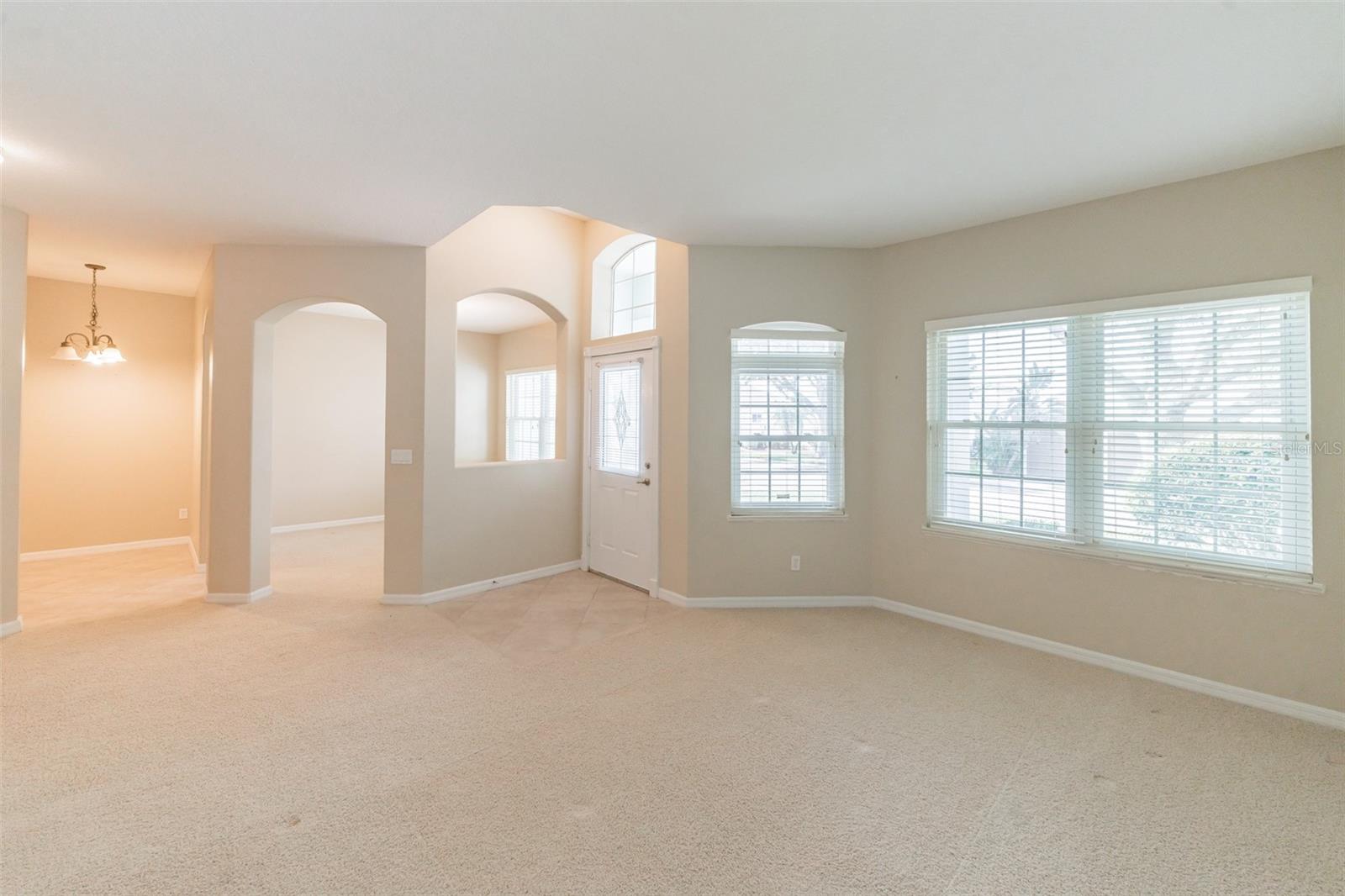 Image 5 of 66 For 2925 Dayton Drive