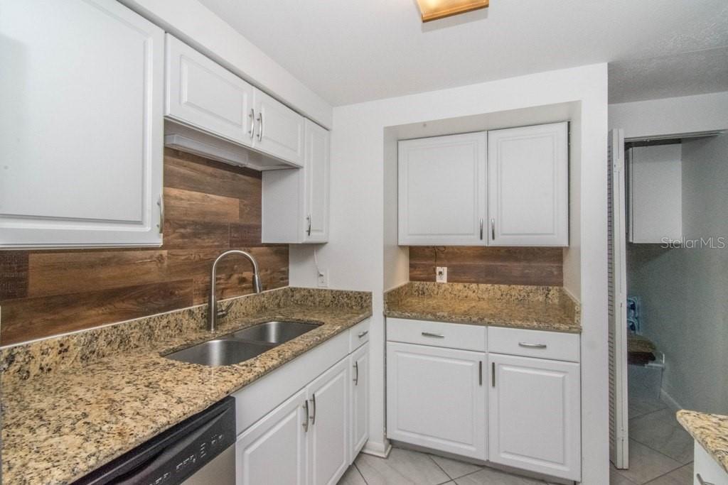 Image 7 of 16 For 2842 Shelton Avenue