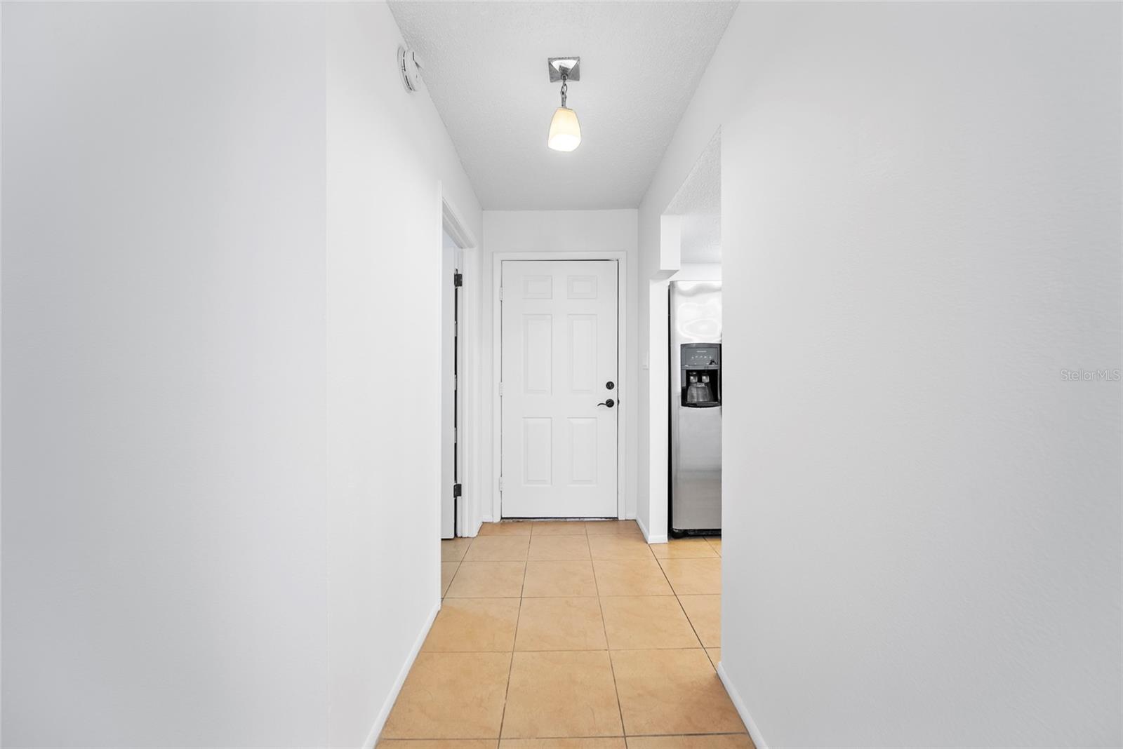 Listing photo id 18 for 4326 Fern Glen Street
