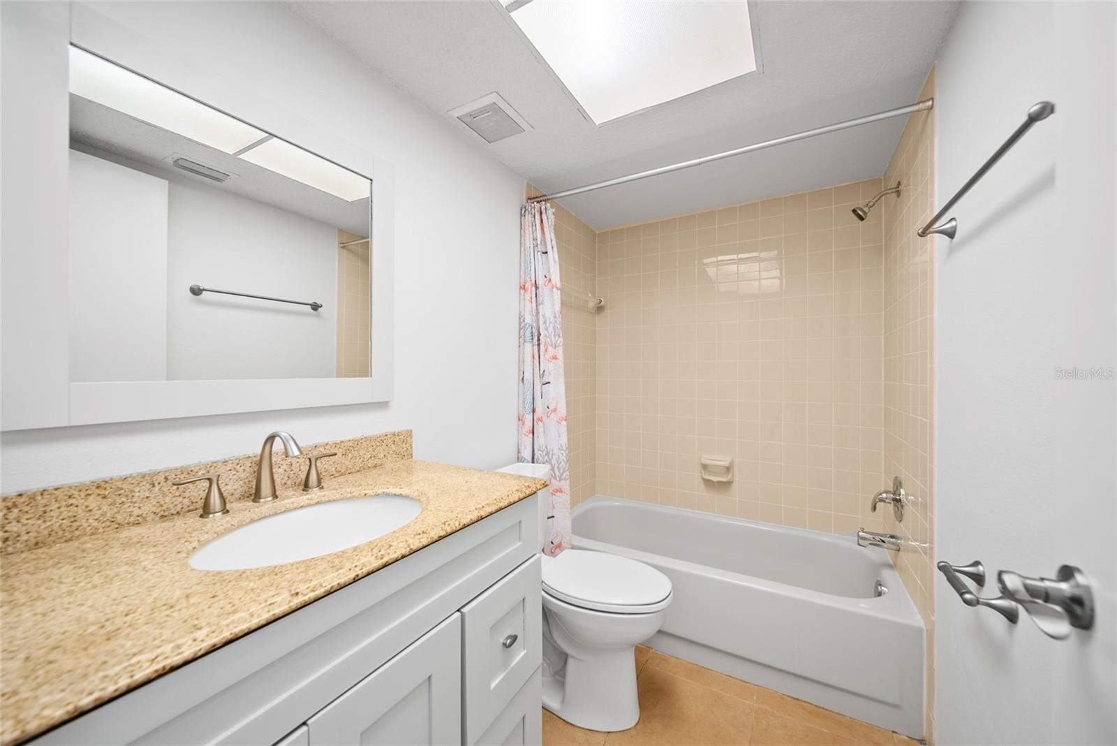 Listing photo id 23 for 4326 Fern Glen Street