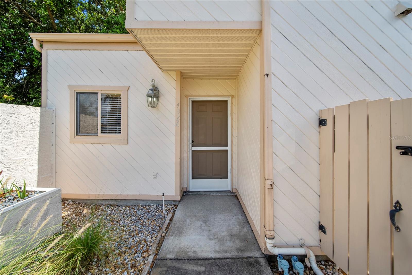 Listing photo id 1 for 4326 Fern Glen Street