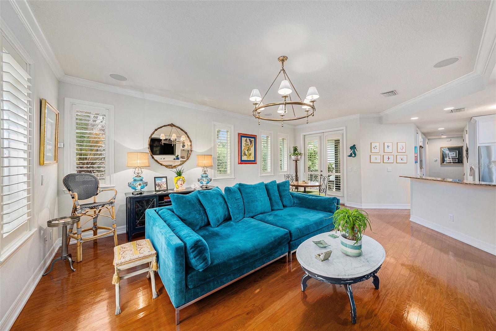 Image 5 of 35 For 1731 Watrous Avenue 202