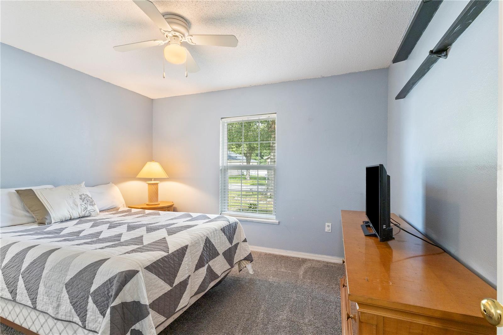 Image 11 of 18 For 7804 Country Chase Avenue