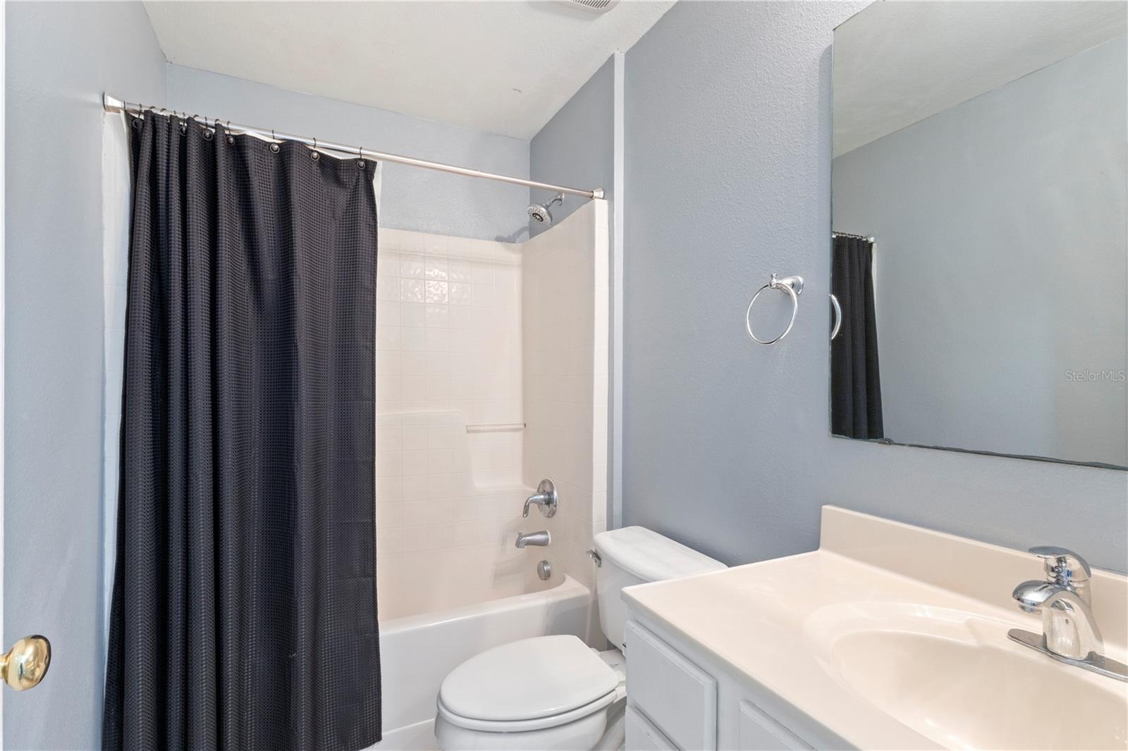 Image 13 of 18 For 7804 Country Chase Avenue