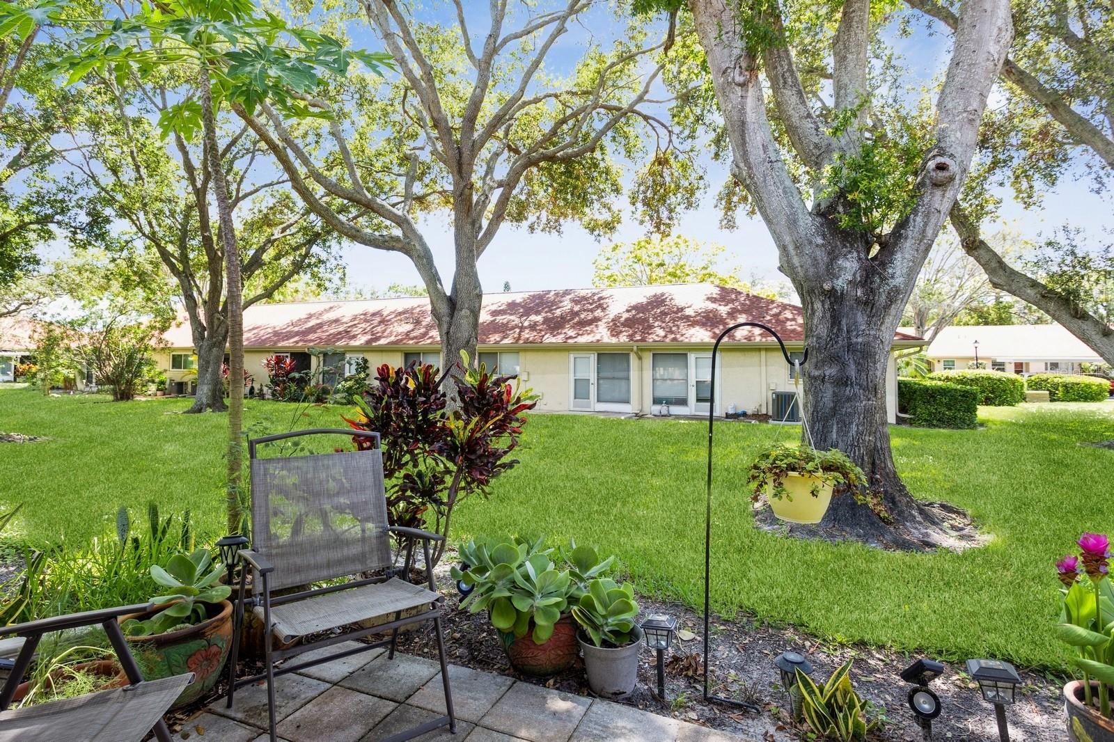 Image 39 of 44 For 2460 Northside Drive 708