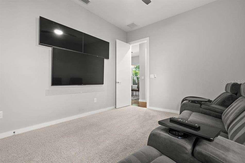 Image 13 of 24 For 6717 Dauphin Avenue