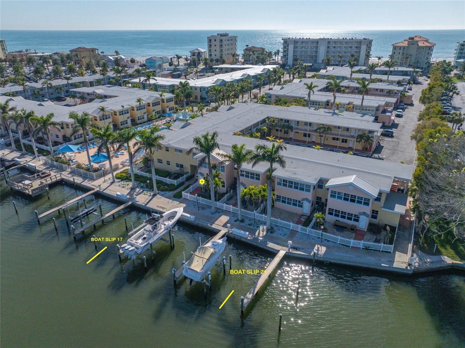 Image 2 of 20 For 19417 Gulf Boulevard B110