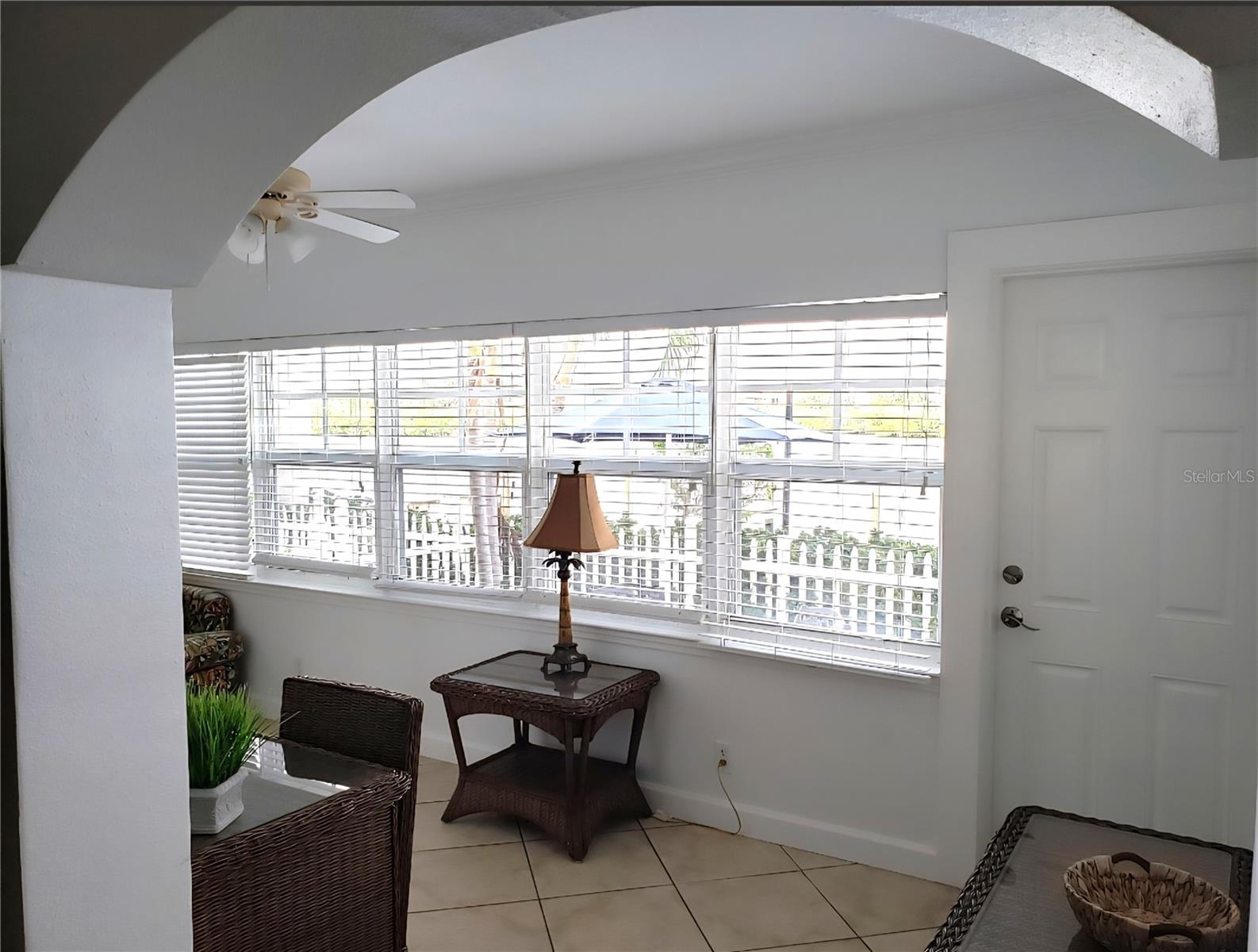 Image 3 of 20 For 19417 Gulf Boulevard B110