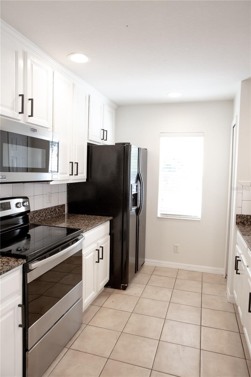 Image 11 of 21 For 9426 Charlesberg Drive