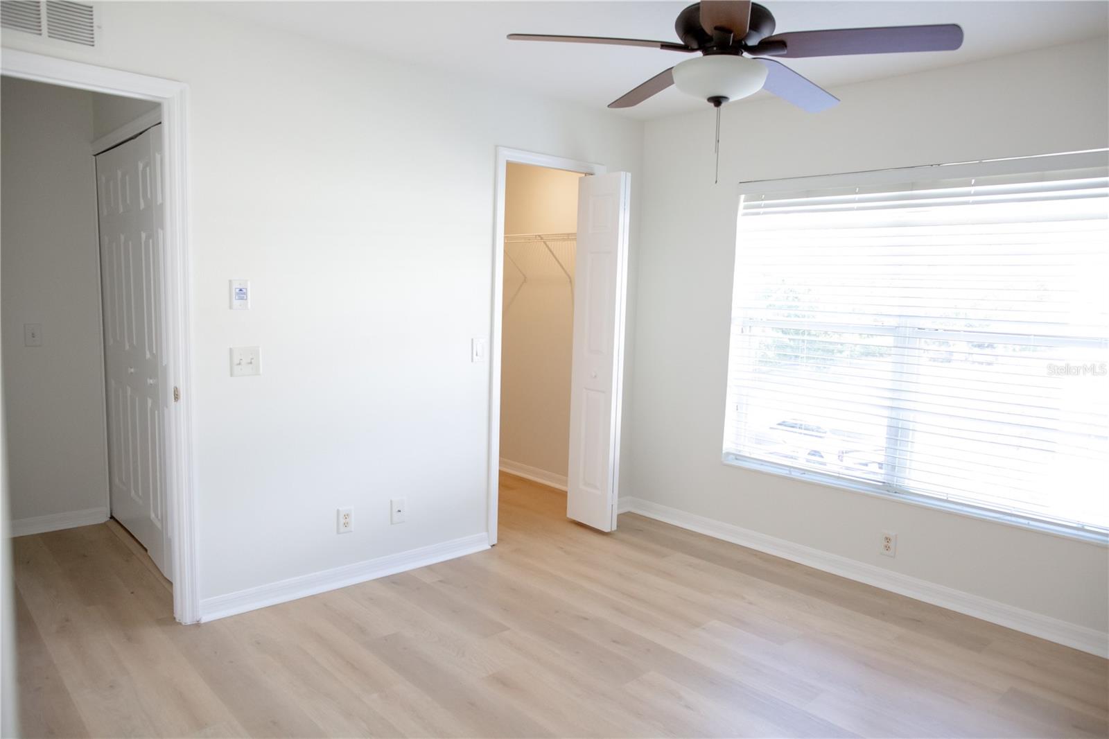 Image 14 of 21 For 9426 Charlesberg Drive