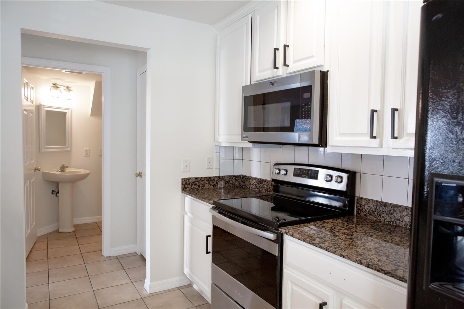 Image 6 of 21 For 9426 Charlesberg Drive