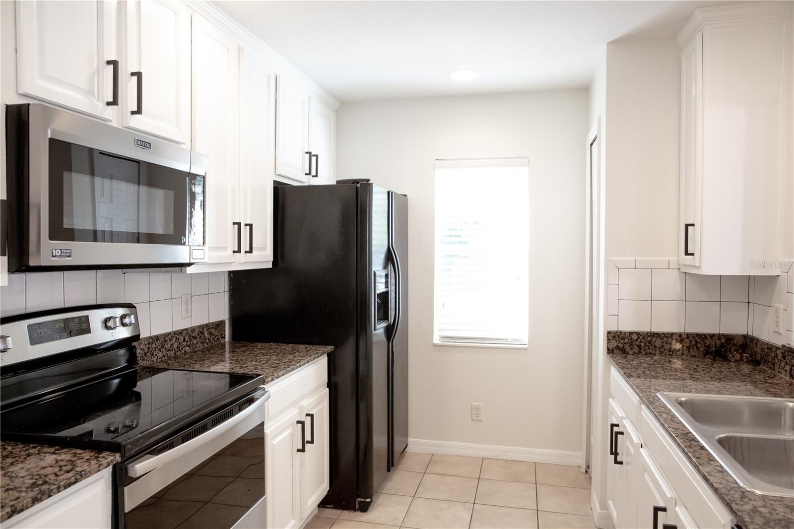 Image 7 of 21 For 9426 Charlesberg Drive