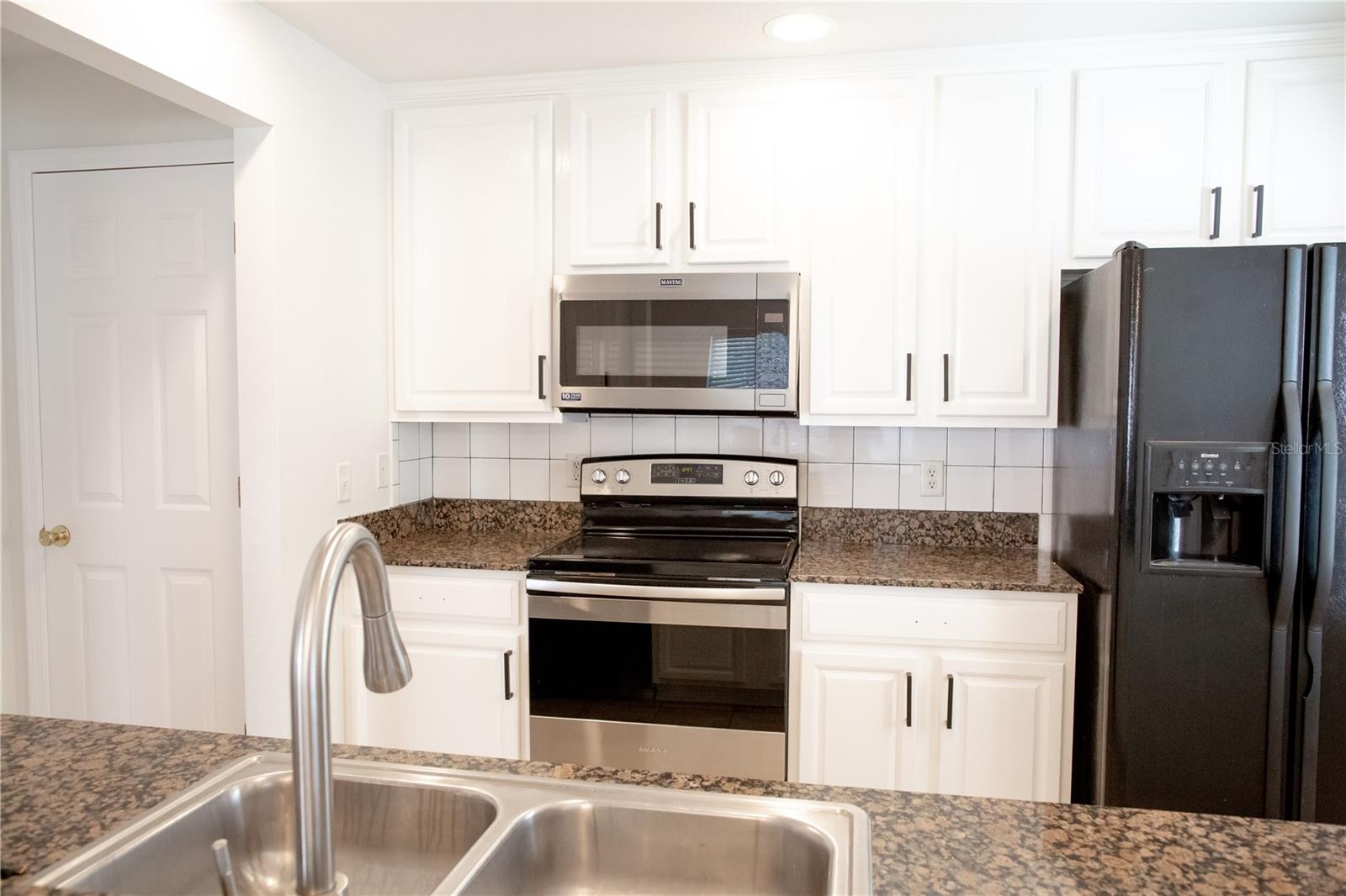 Image 8 of 21 For 9426 Charlesberg Drive