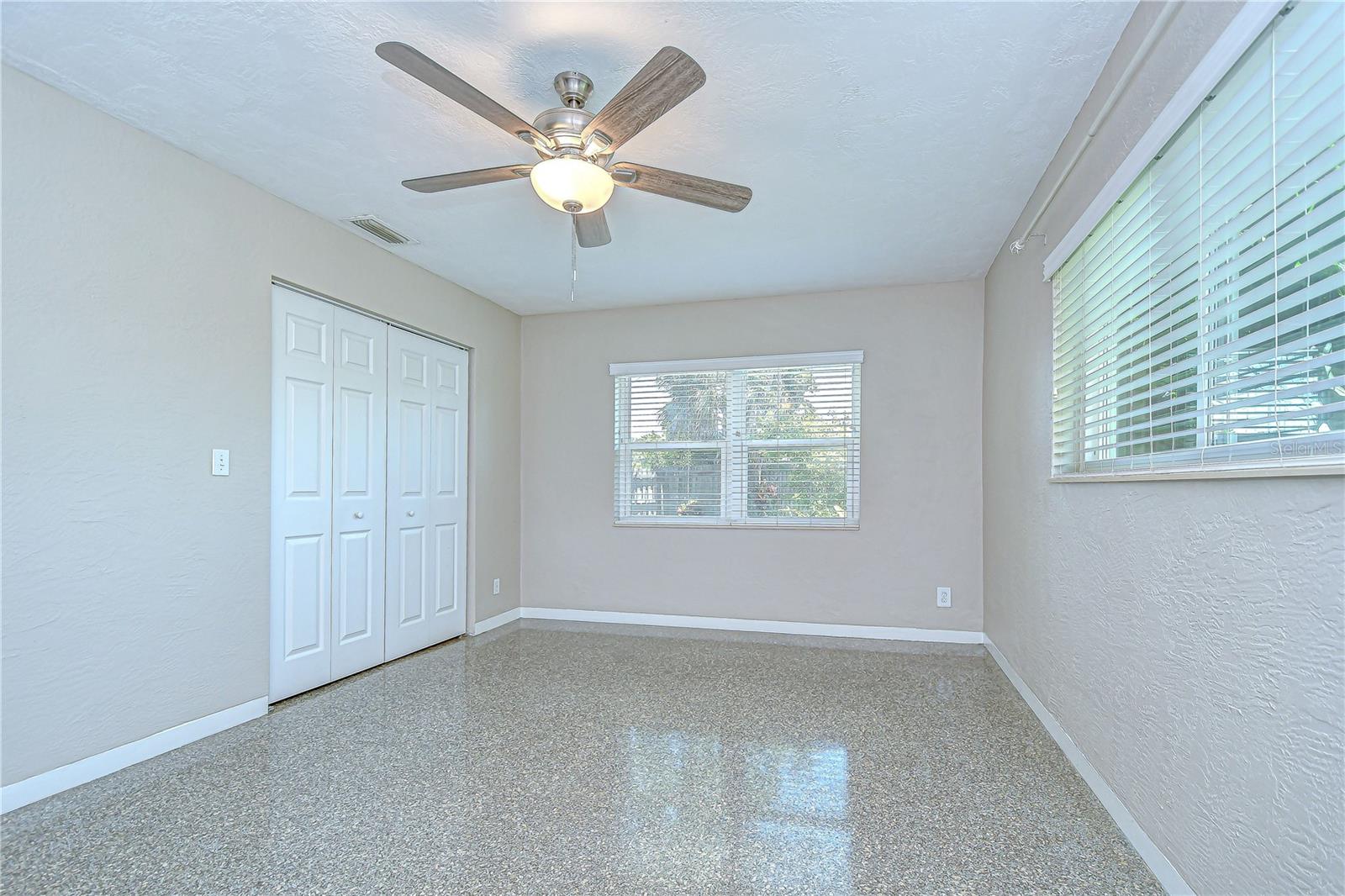 Image 19 of 34 For 2201 Horan Way S