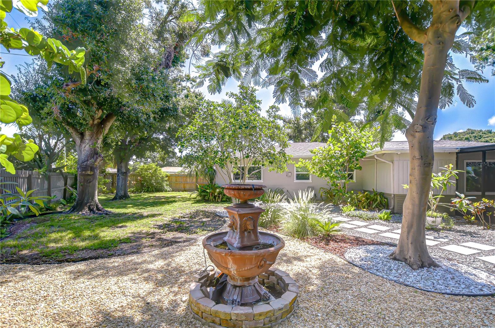 Image 3 of 34 For 2201 Horan Way S