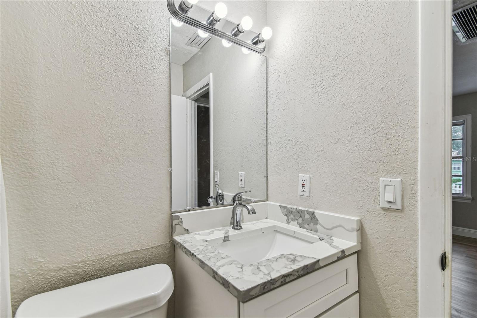 Image 18 of 82 For 1510 Powhatan Avenue