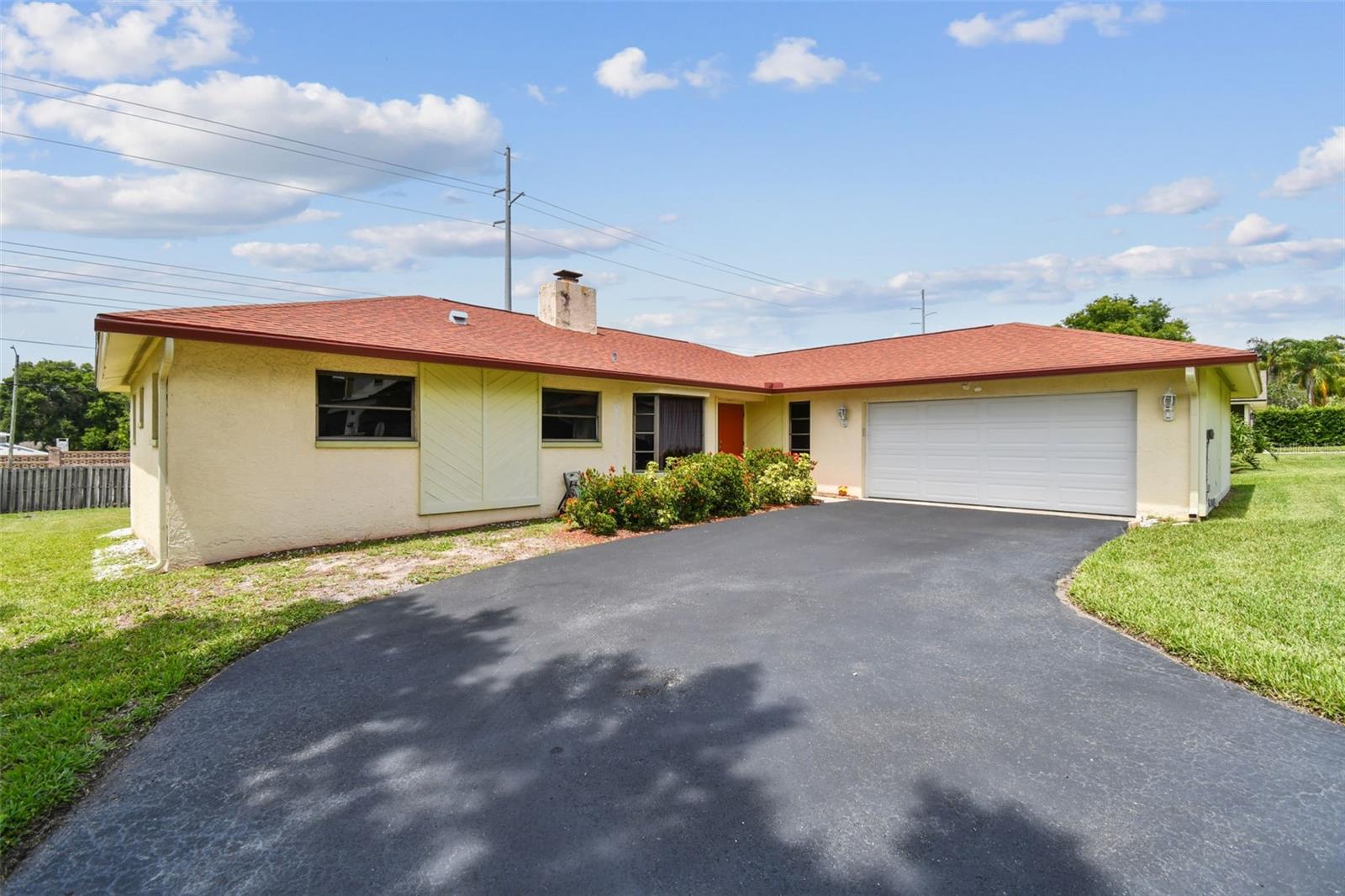 Image 10 of 91 For 855 Pinewood Terrace W