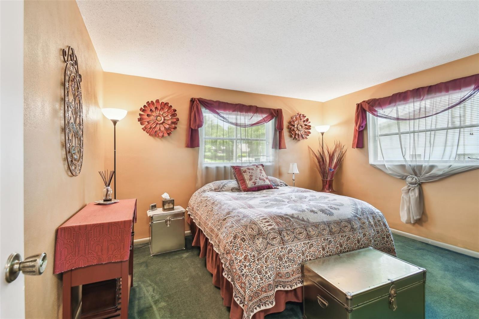 Image 36 of 91 For 855 Pinewood Terrace W