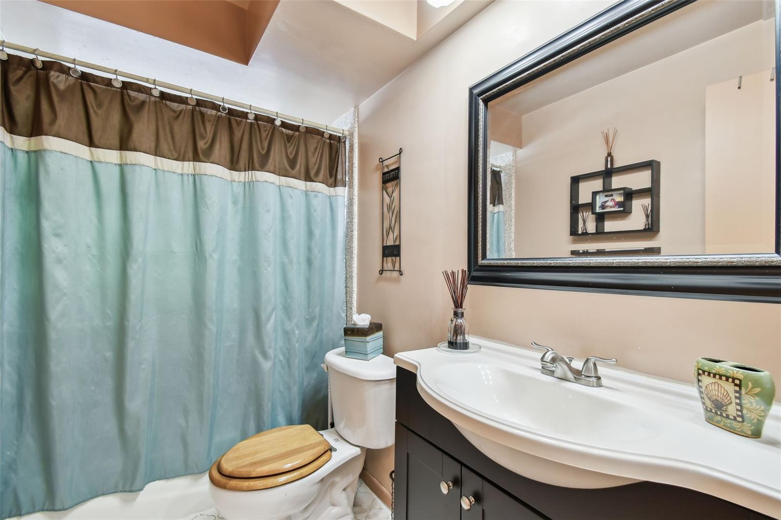 Image 41 of 91 For 855 Pinewood Terrace W