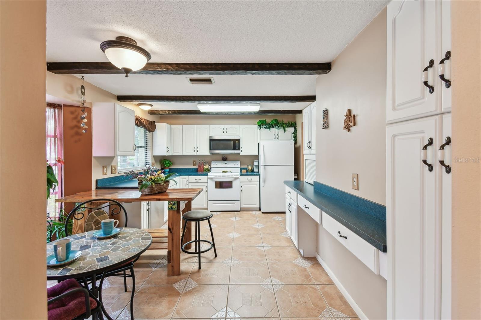 Image 8 of 91 For 855 Pinewood Terrace W