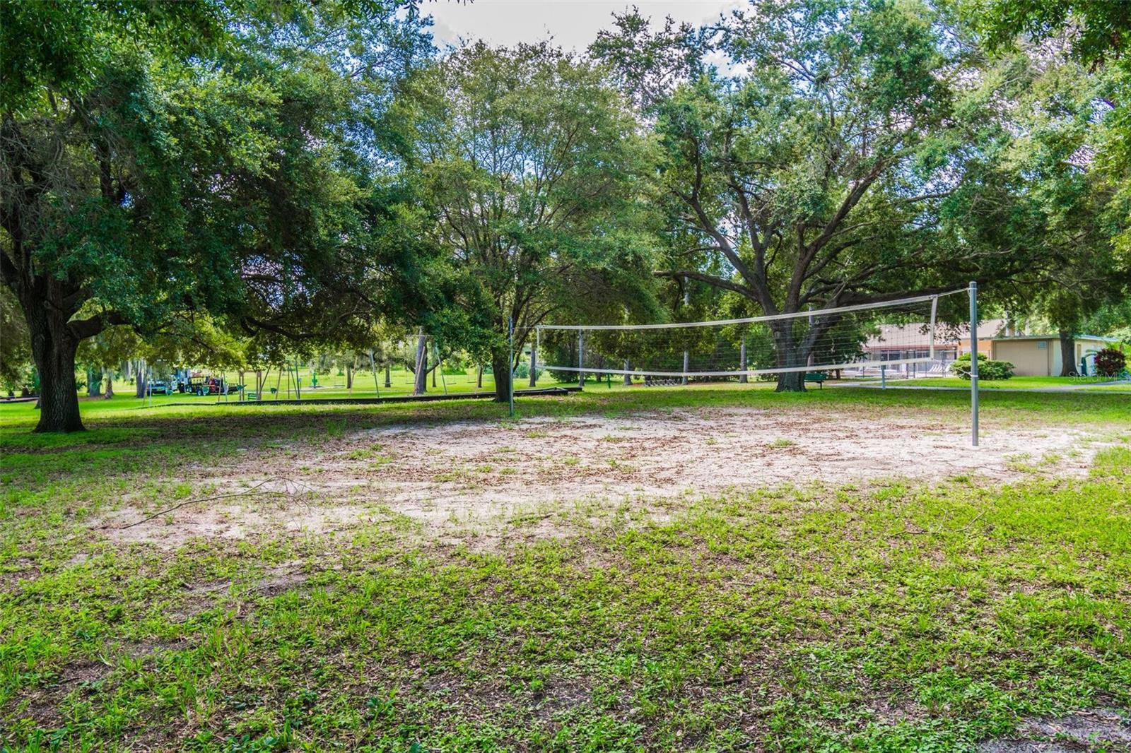 Image 88 of 91 For 855 Pinewood Terrace W