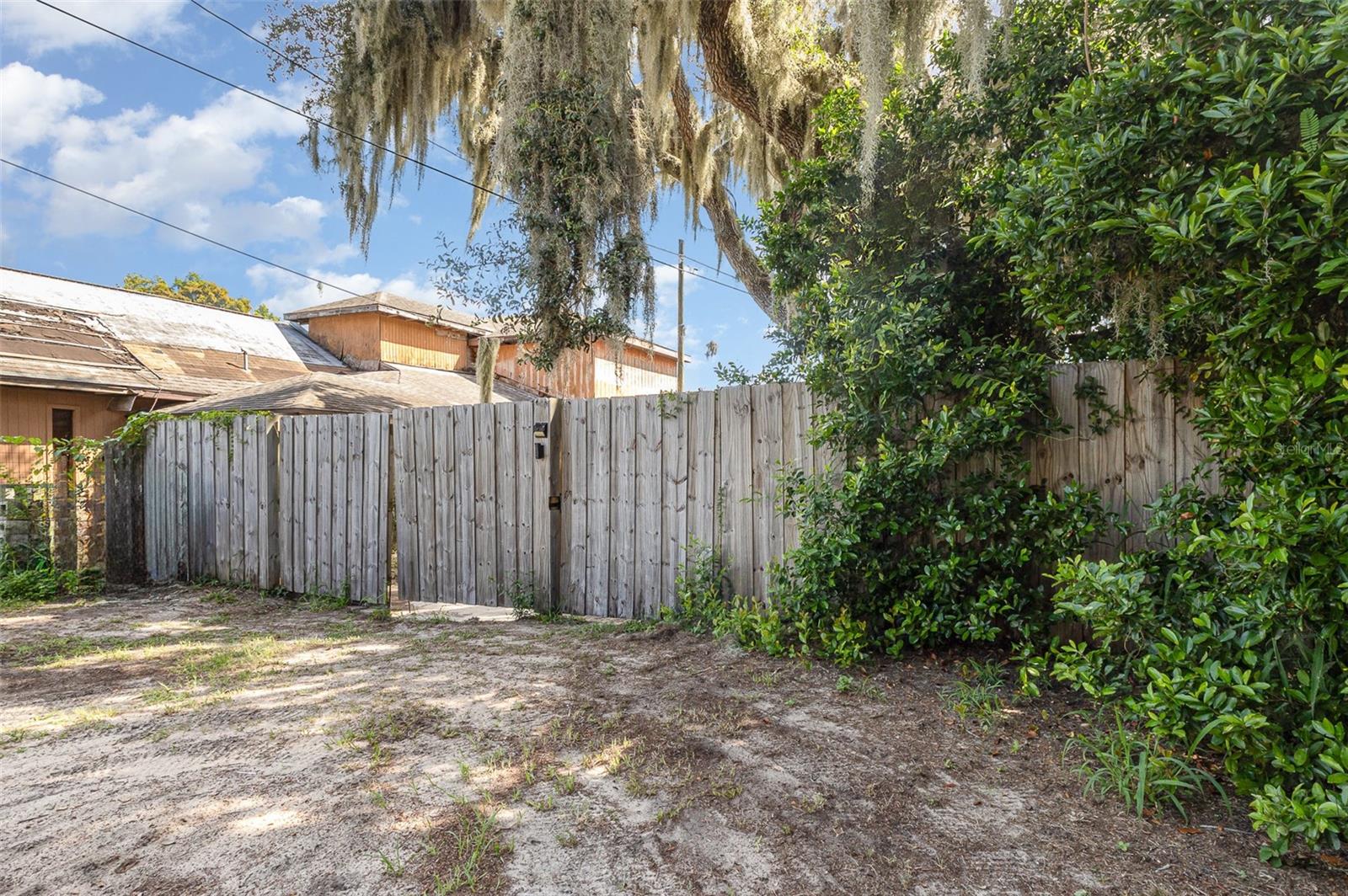 Image 26 of 35 For 1149 Shady Cove Road E