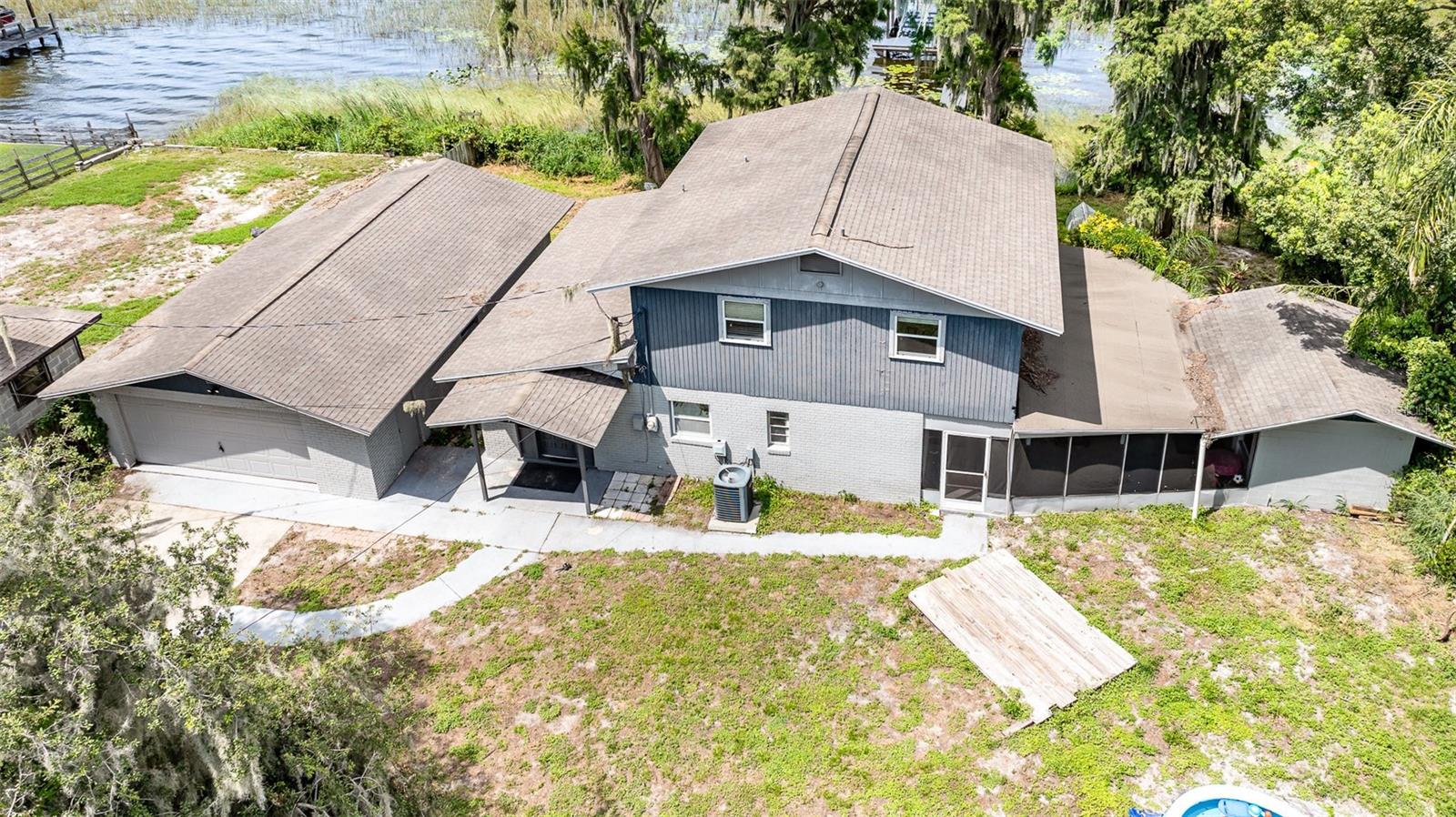 Image 30 of 35 For 1149 Shady Cove Road E