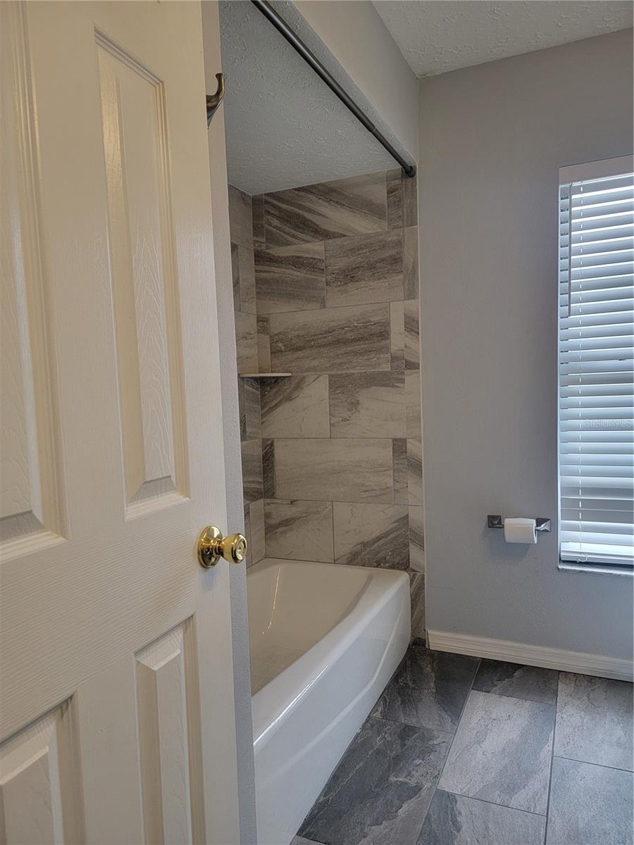 Image 13 of 19 For 2901 Beagle Place
