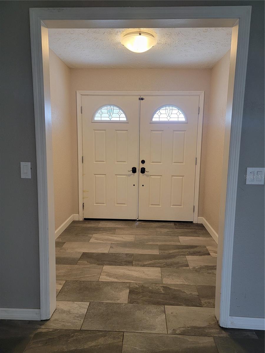 Image 4 of 19 For 2901 Beagle Place