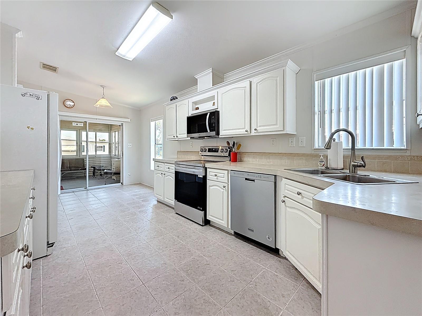 Image 13 of 67 For 9790 66th Street N 353