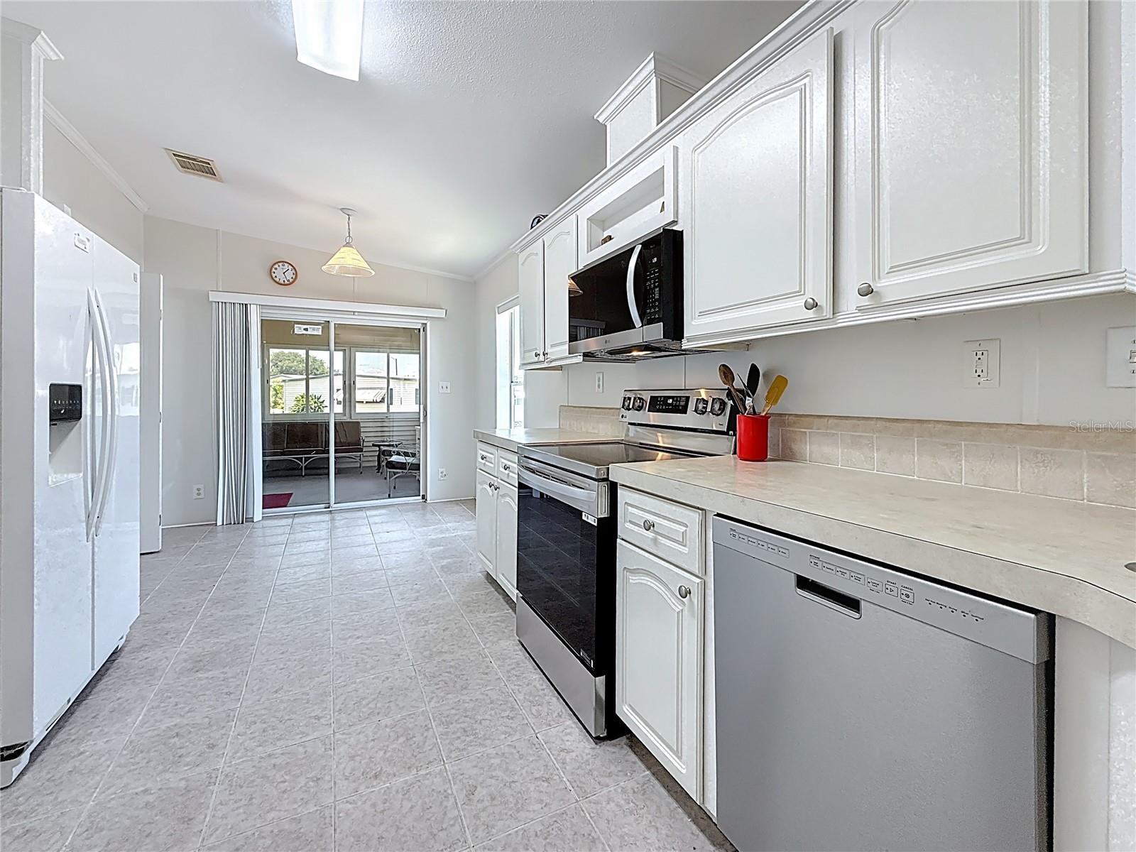 Image 14 of 67 For 9790 66th Street N 353