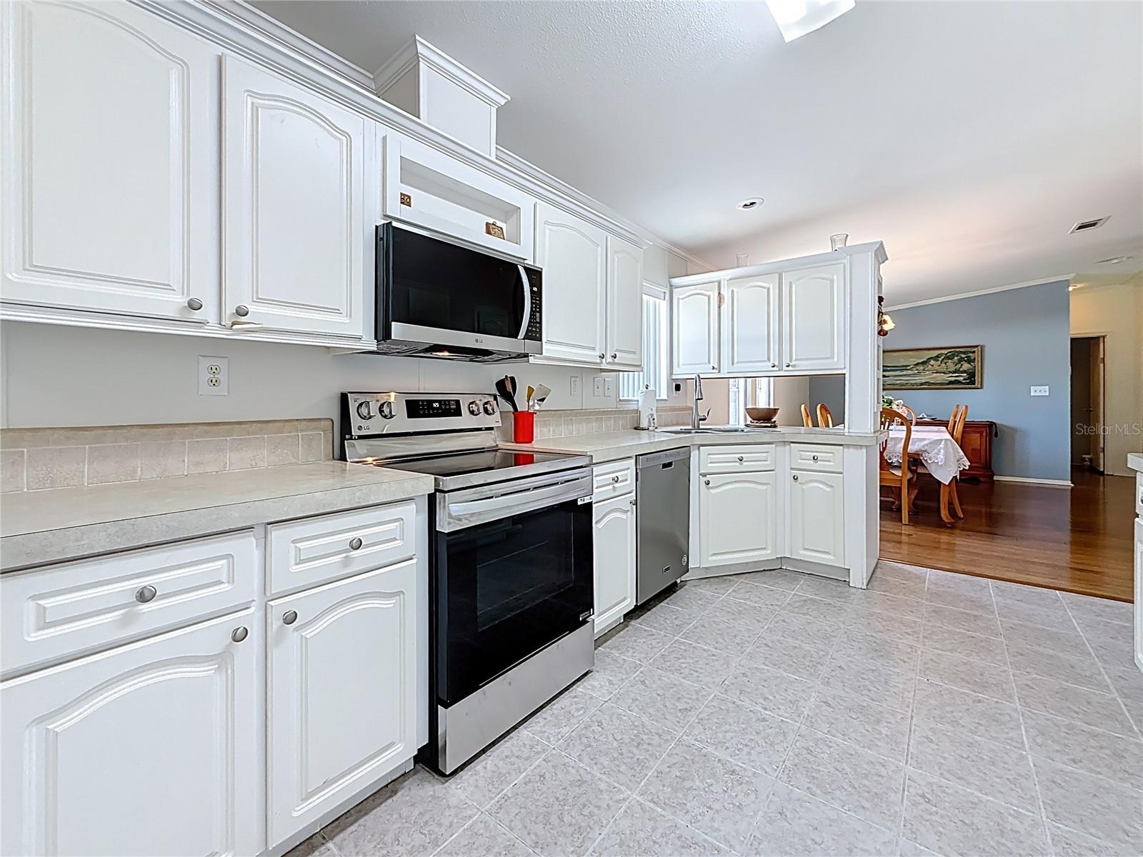 Image 17 of 67 For 9790 66th Street N 353