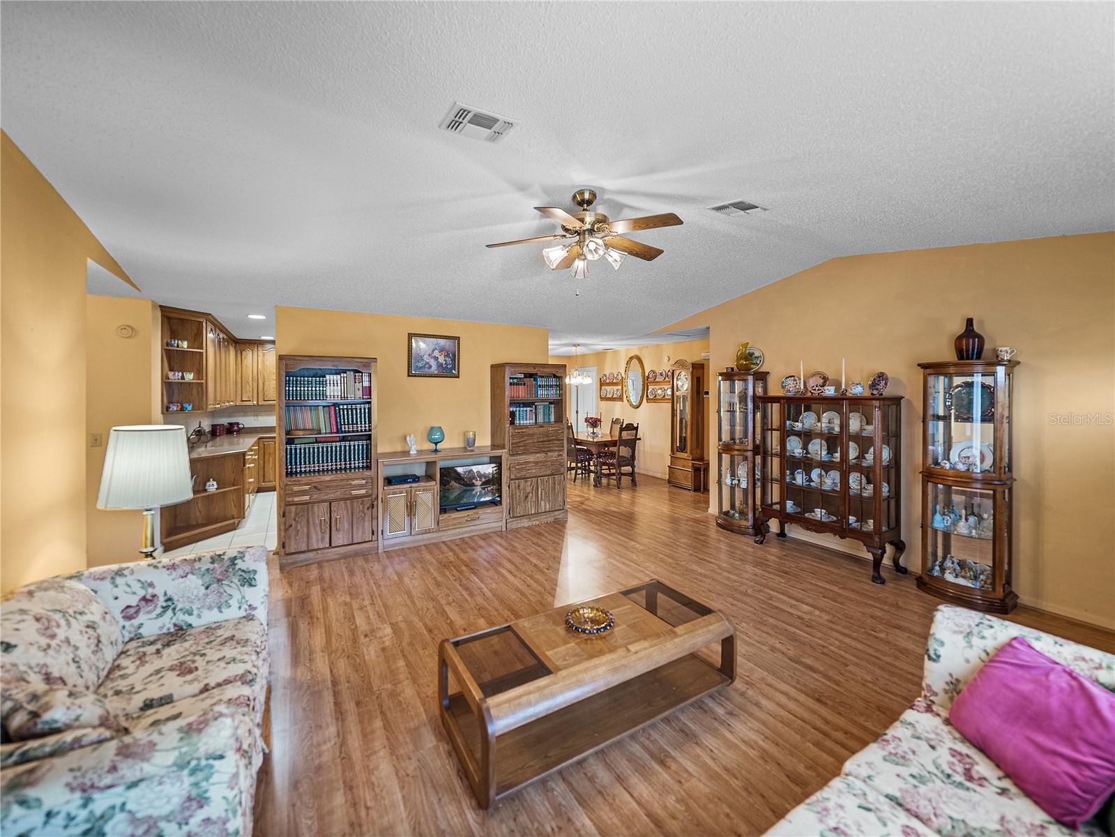 Image 11 of 54 For 37821 Willingham Avenue