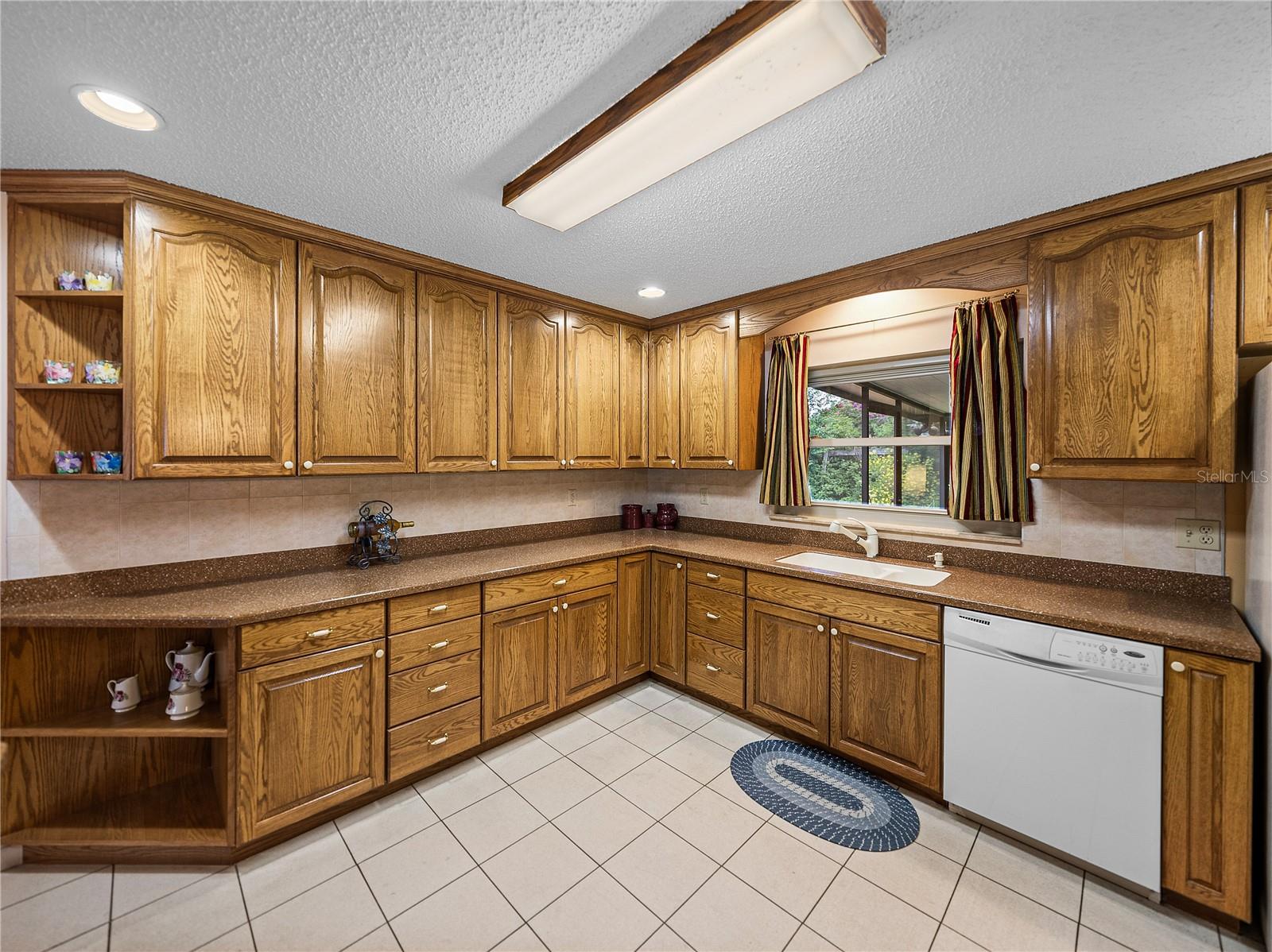 Image 16 of 54 For 37821 Willingham Avenue