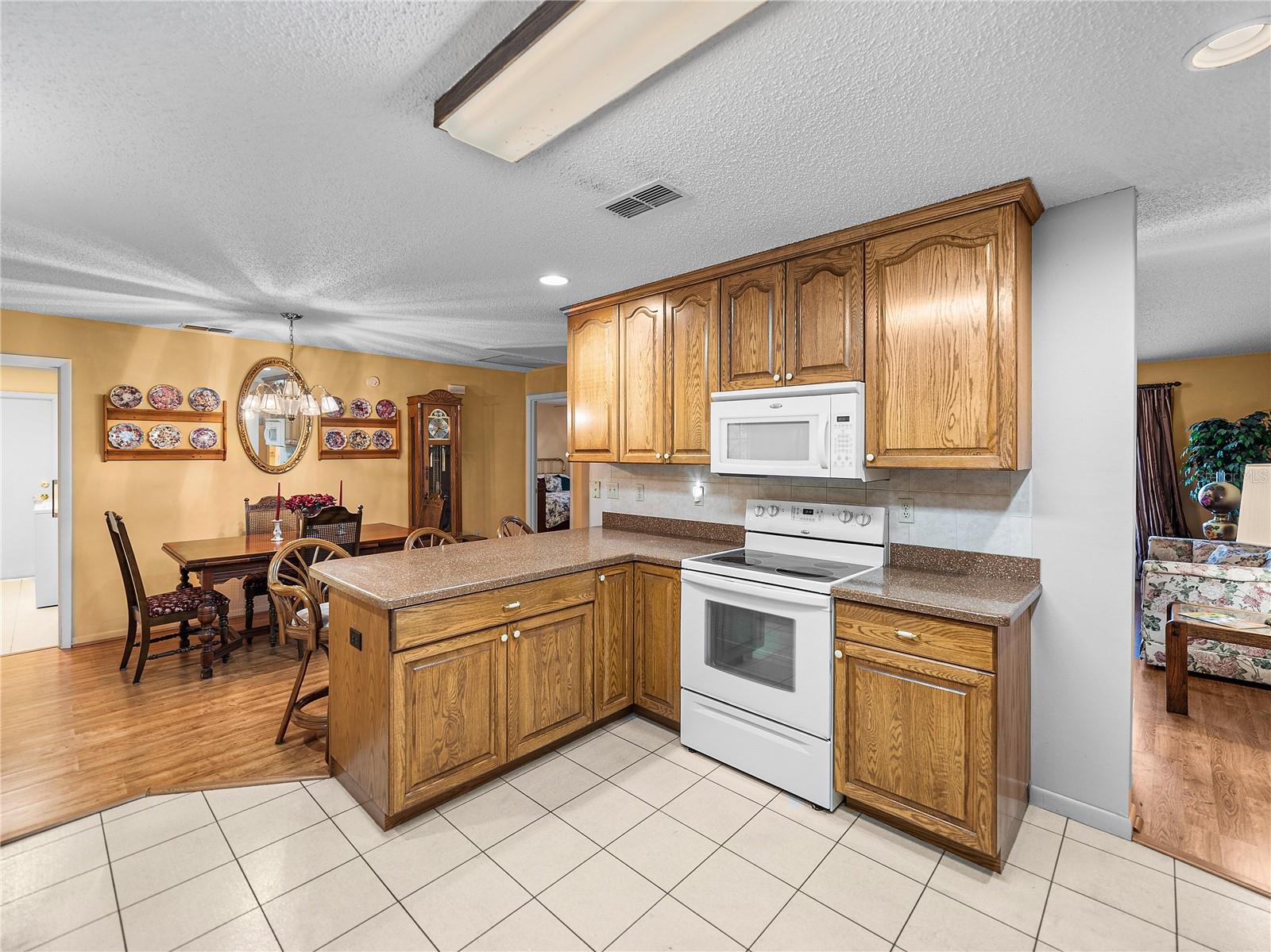 Image 18 of 54 For 37821 Willingham Avenue