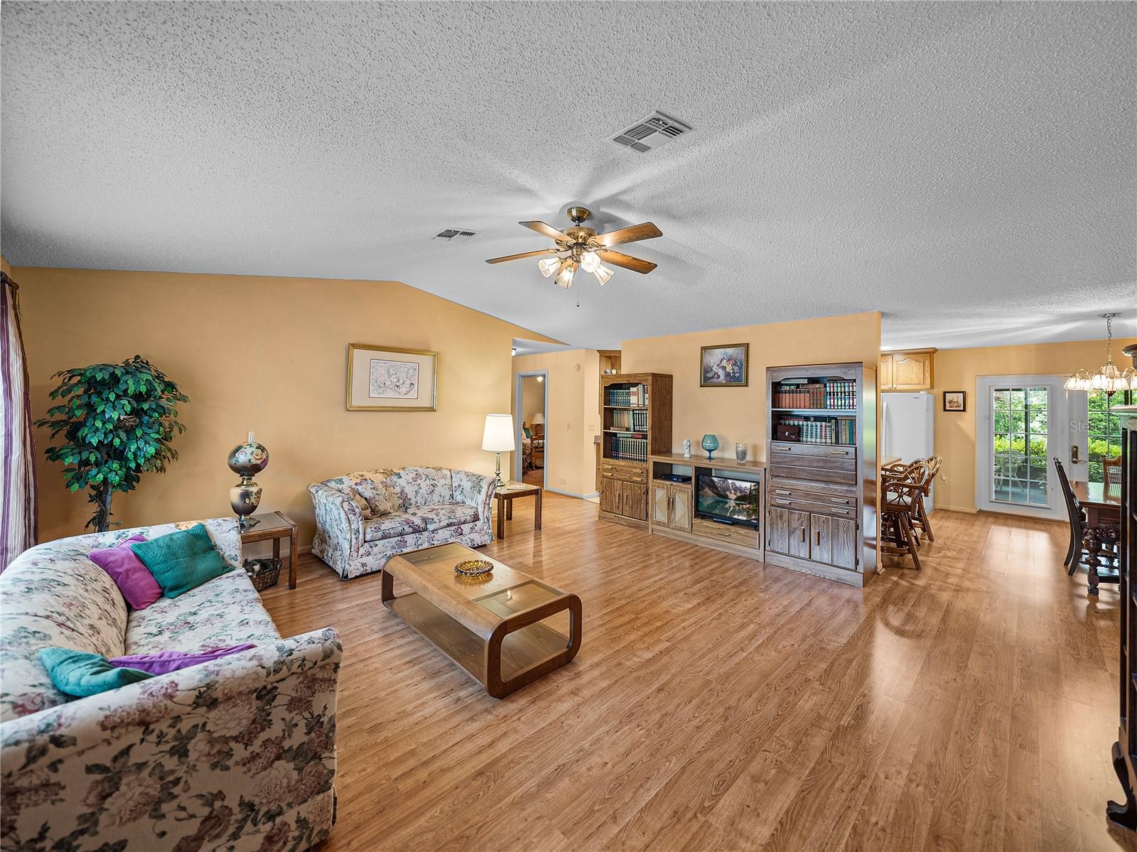 Image 9 of 54 For 37821 Willingham Avenue