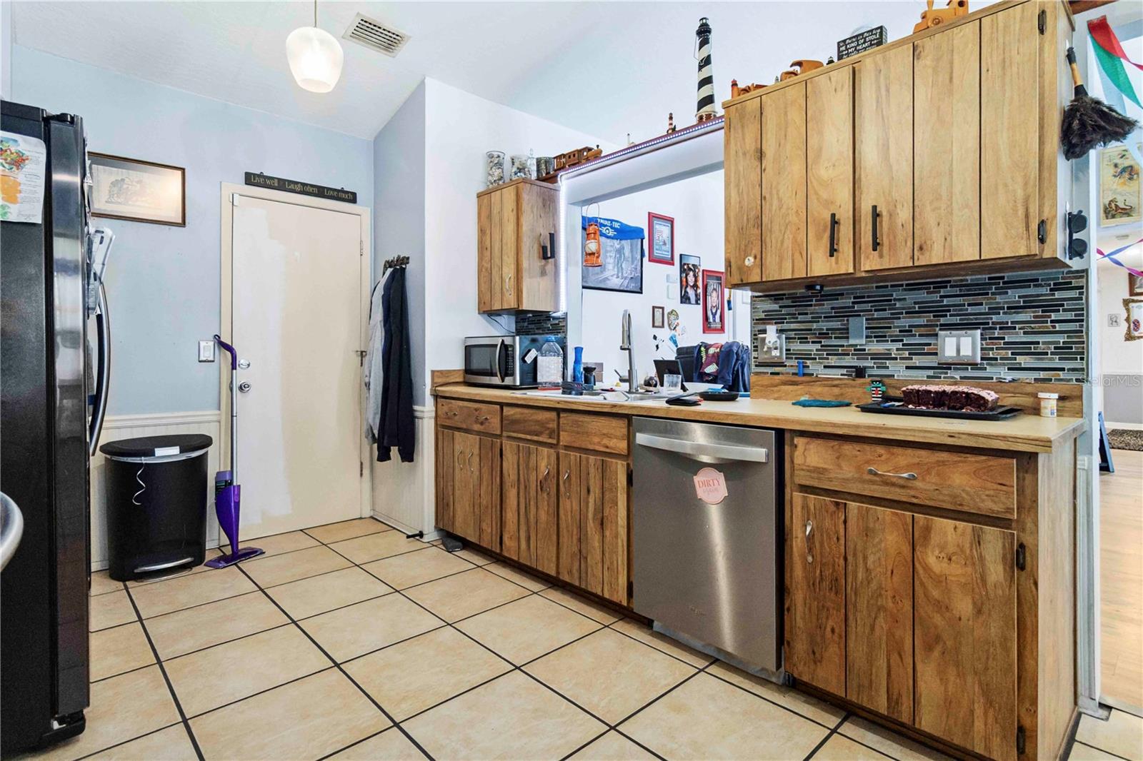 Image 13 of 30 For 817 Helm Avenue Nw