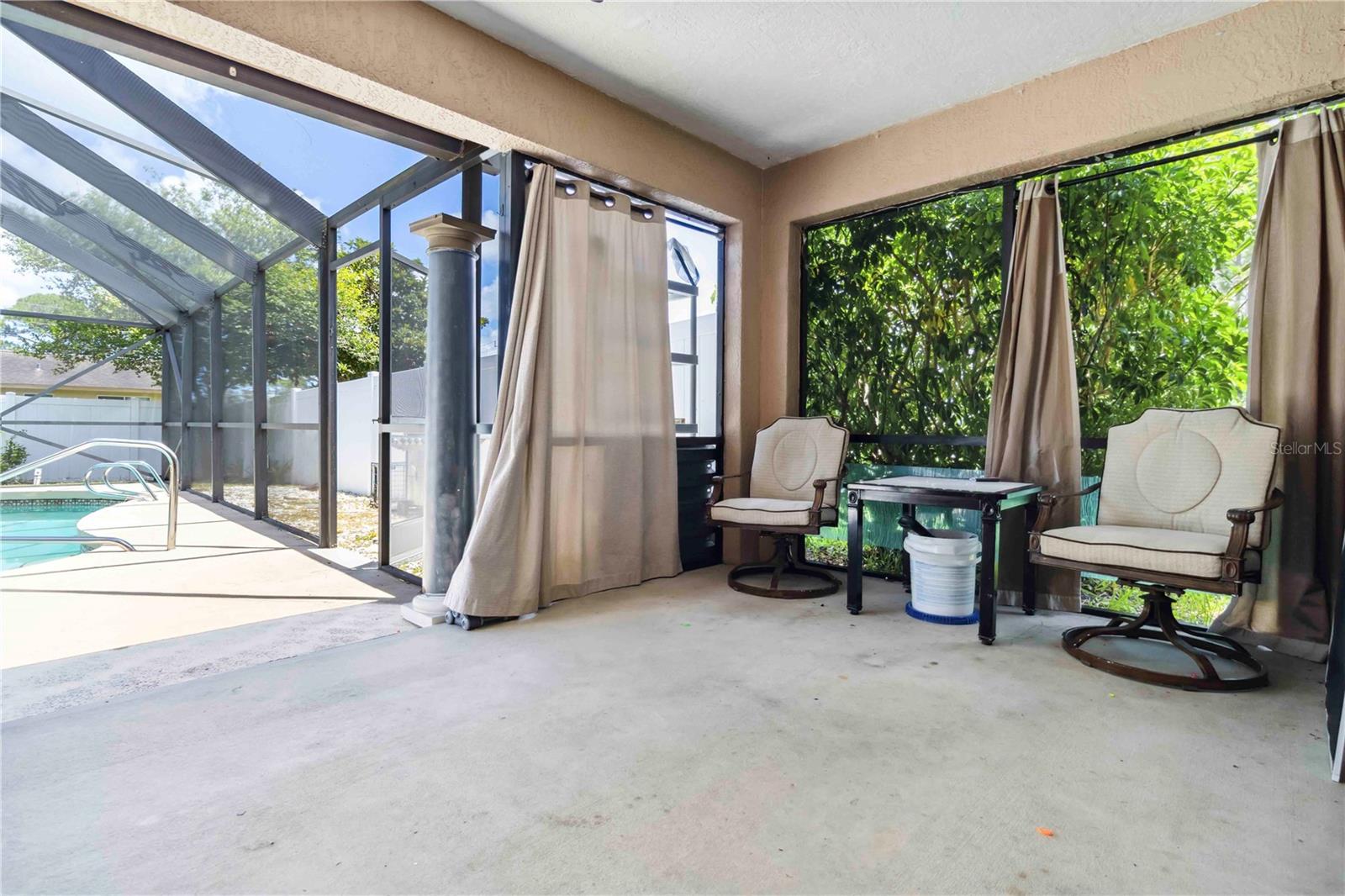 Image 22 of 30 For 817 Helm Avenue Nw