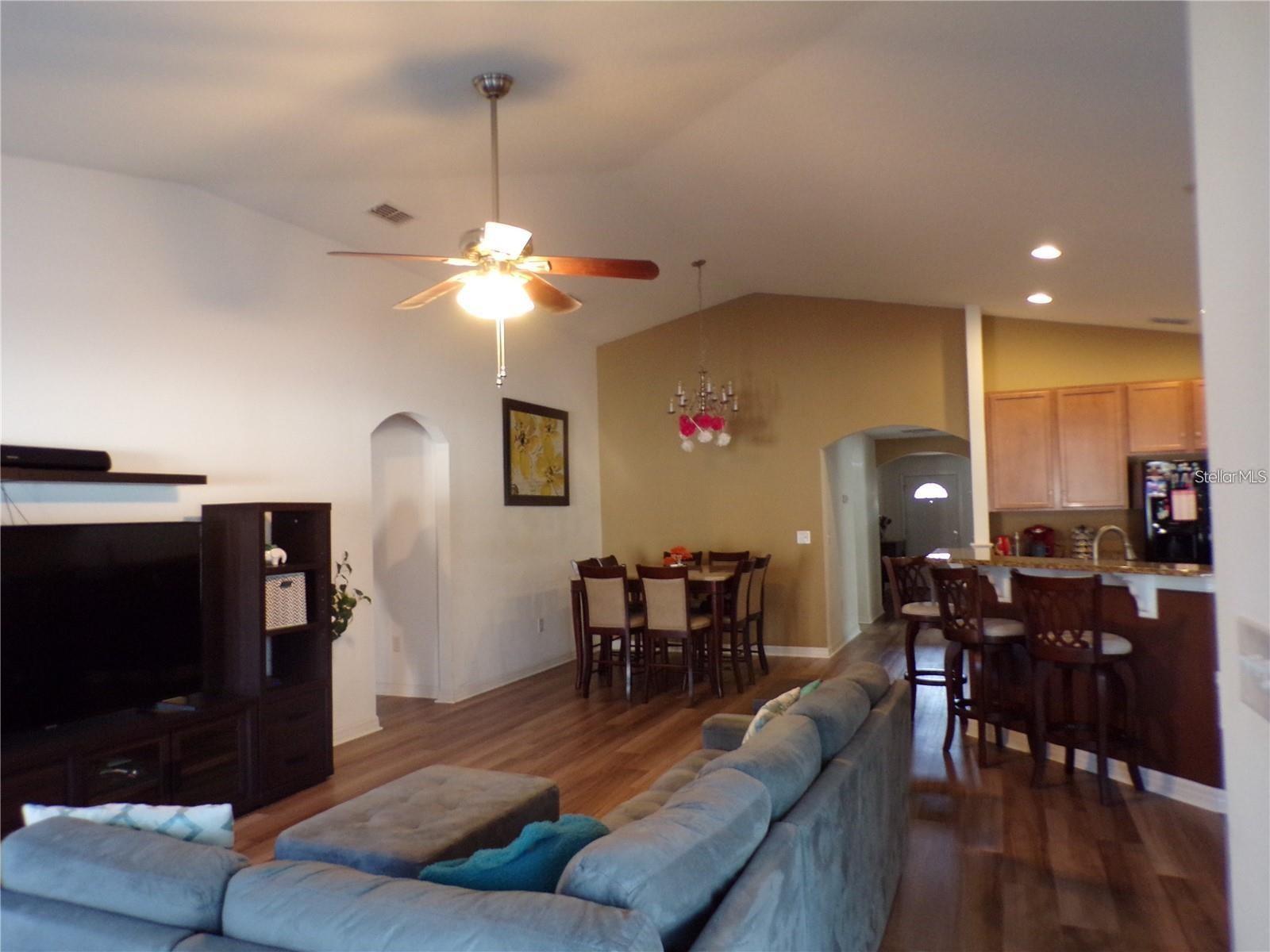 Image 10 of 19 For 10509 Bull Grass Drive